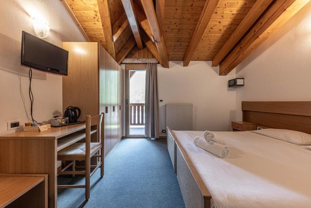 Standard King Room room - Image 1