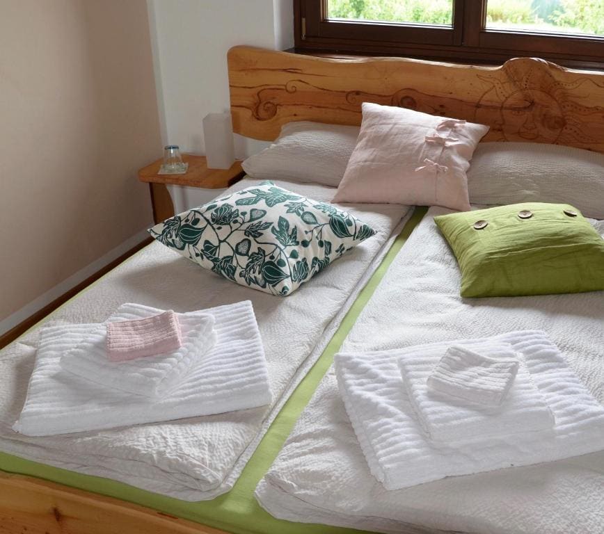 Double Room with Private Bathroom room - Image 3