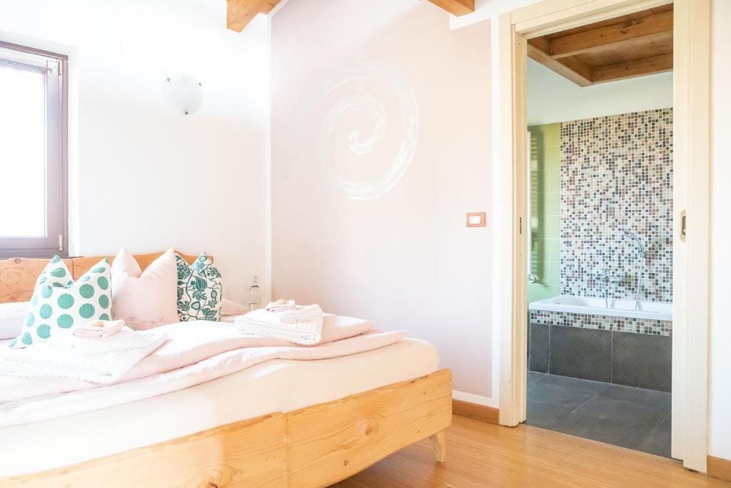 Double or Twin Room with Private Bathroom room - Image 1