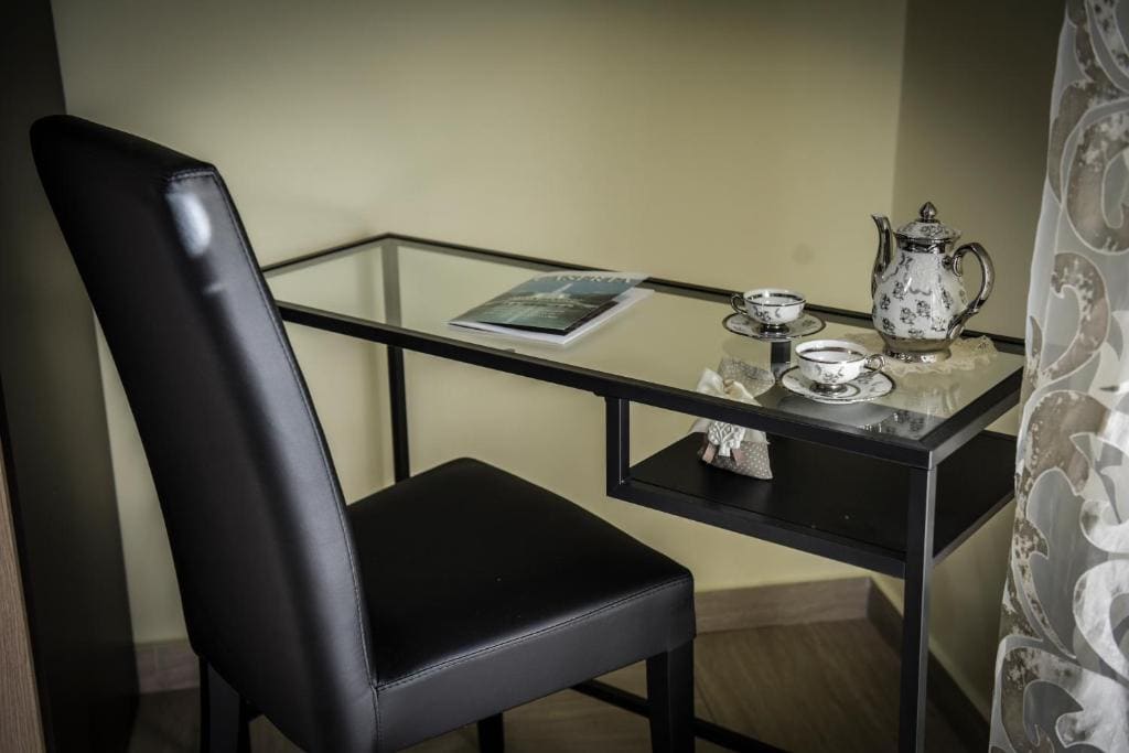 Triple Room with Private Bathroom room - Image 2