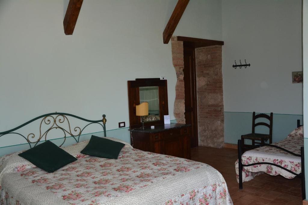 Triple Room with Garden View room - Image 1