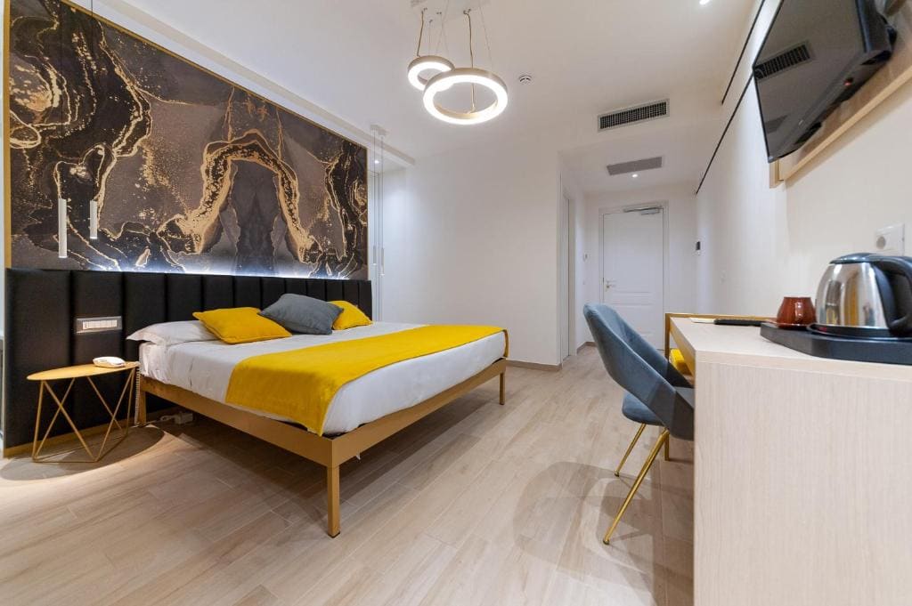 Superior Double Room room - Image 2