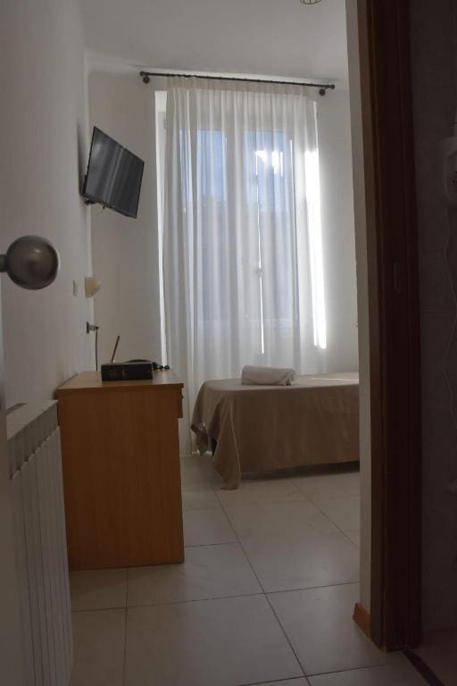 Deluxe Single Room room - Image 1