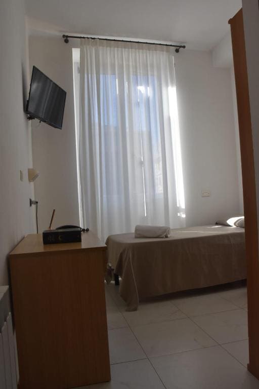Deluxe Single Room room - Image 2