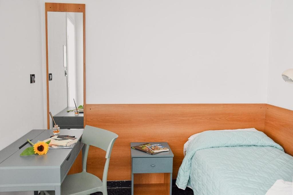 Deluxe Triple Room room - Image 3