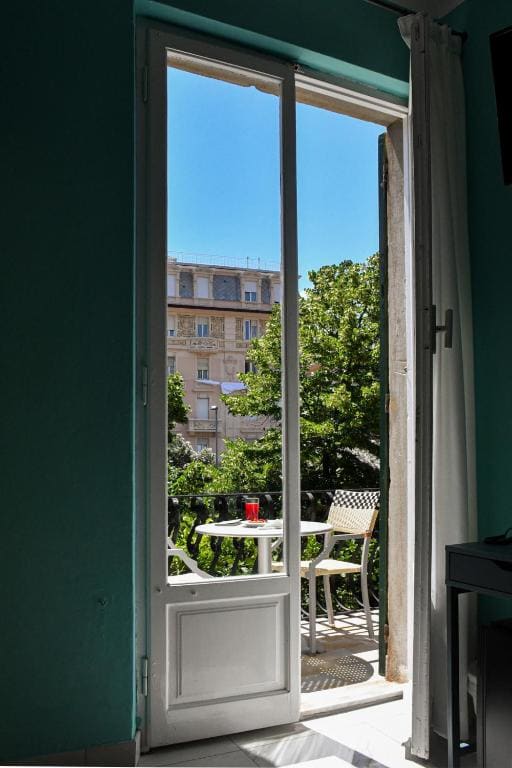 Single Room with Terrace room - Image 3