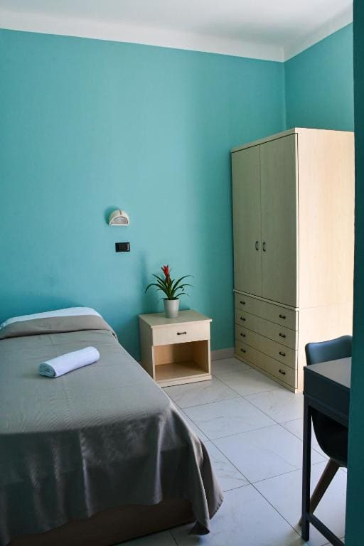 Single Room with Terrace room - Image 1