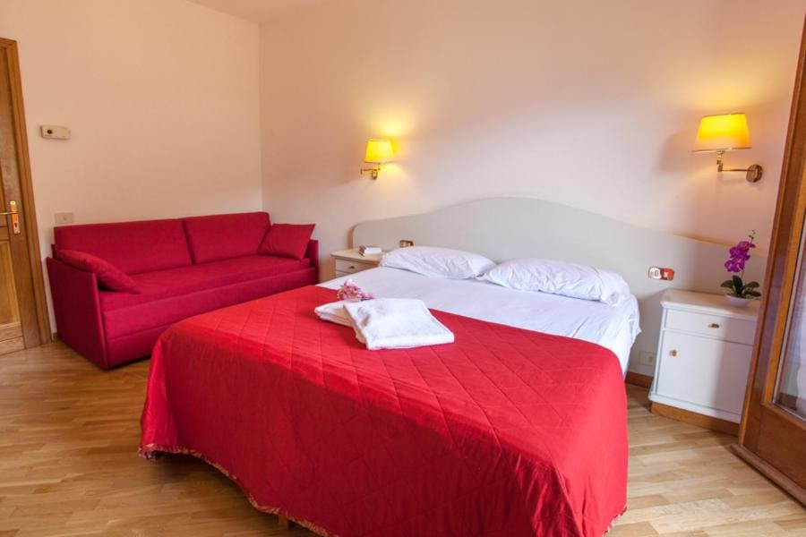 Quadruple Room room - Image 1