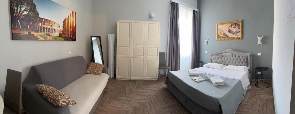Mini Suite room - Image 3