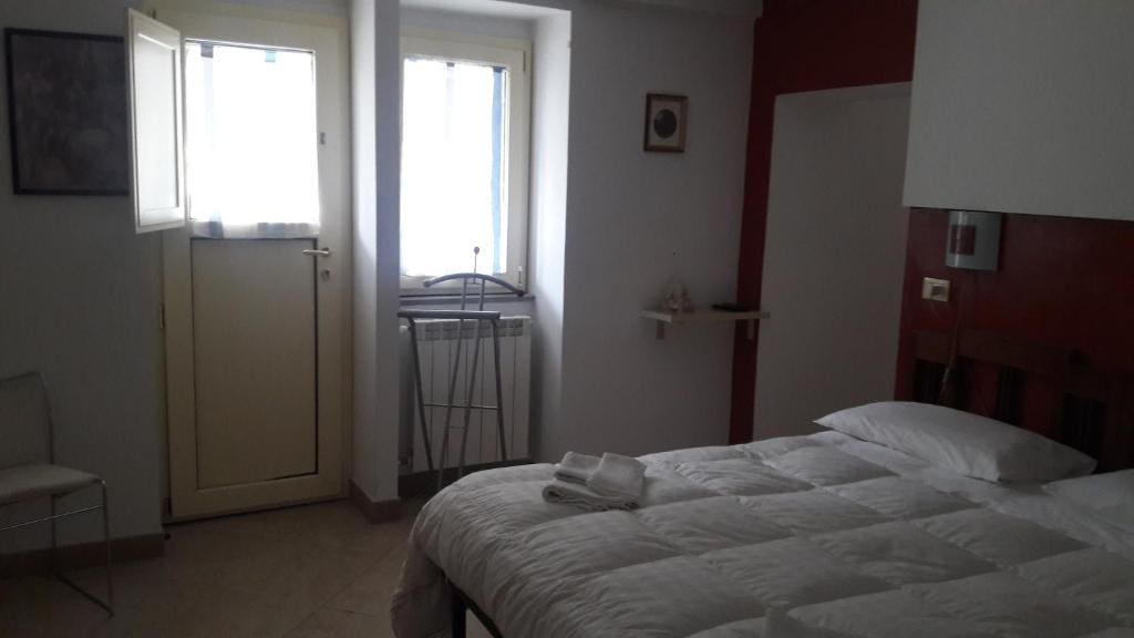 Triple Room with Bathroom room - Image 3