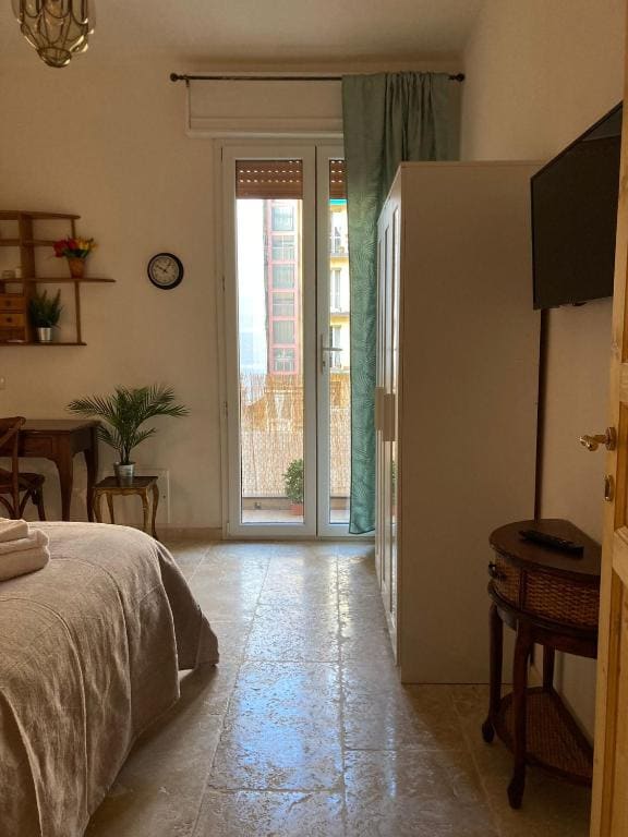 Double Room with Balcony room - Image 1