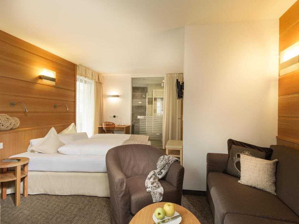 Superior Double Room room - Image 1