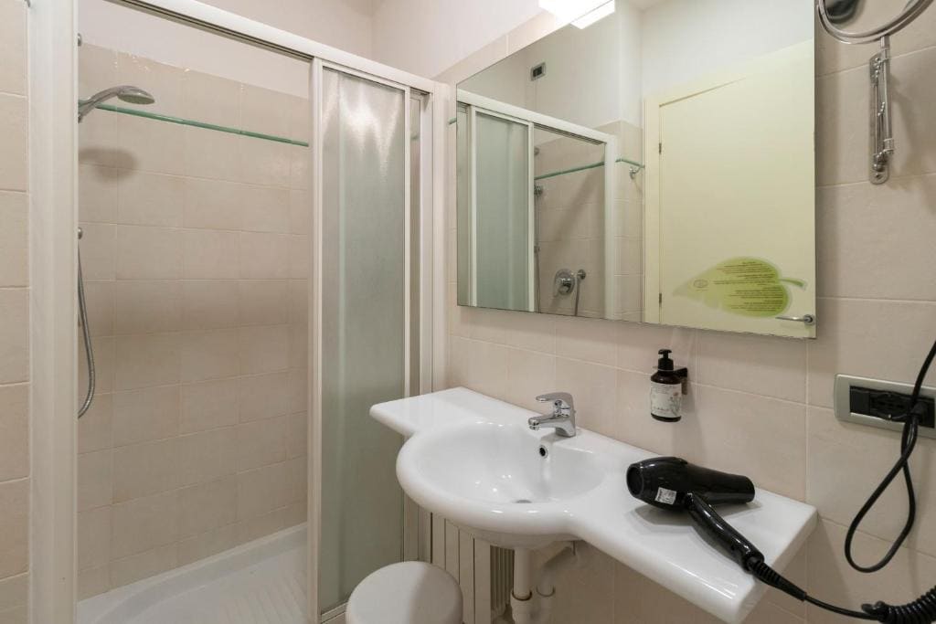 Economy Double or Twin Room room - Image 1