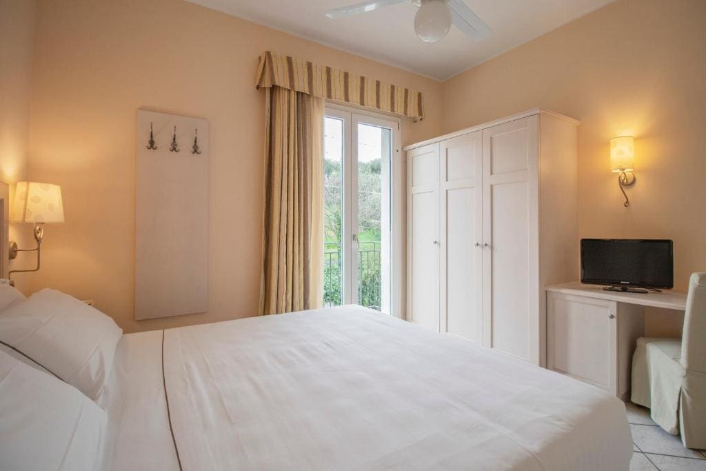 Economy Double or Twin Room room - Image 2