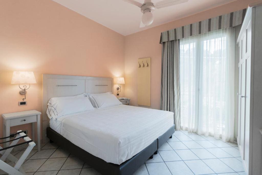 Economy Double or Twin Room room - Image 3