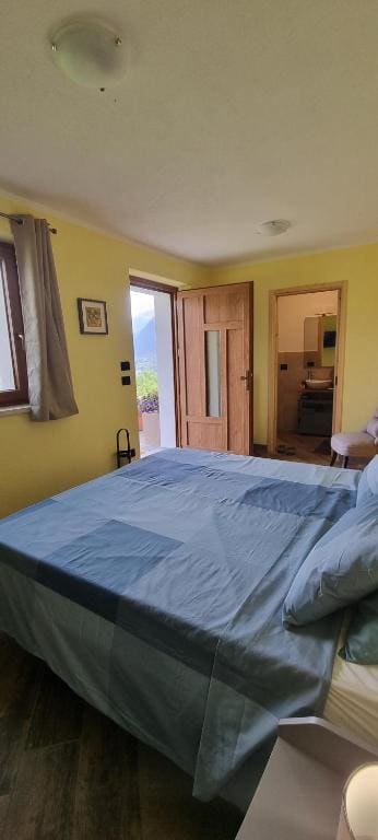 Double or Twin Room with Mountain View room - Image 2