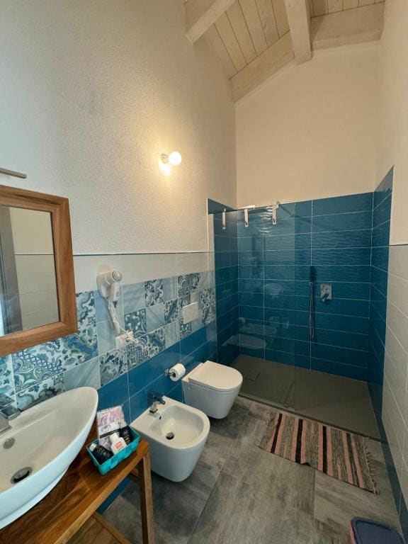 Large Double Room room - Image 2