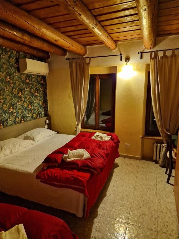 Double Room with Extra Bed room - Image 1
