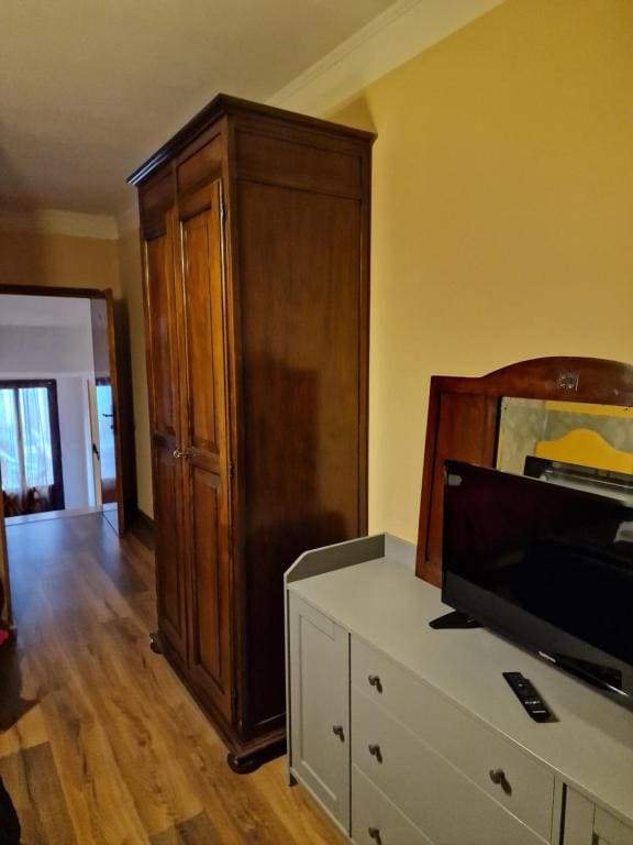 Double Room with Extra Bed room - Image 3