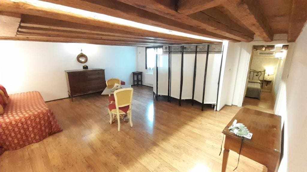 Suite room - Image 2