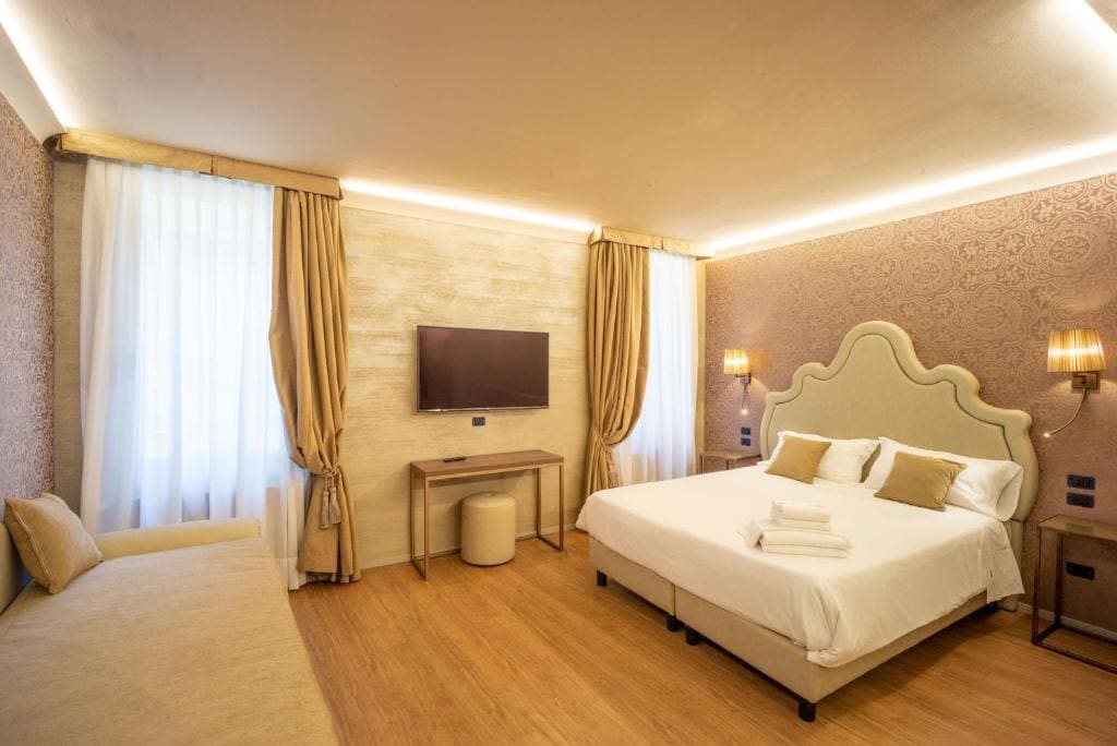 Superior Triple Room room - Image 2