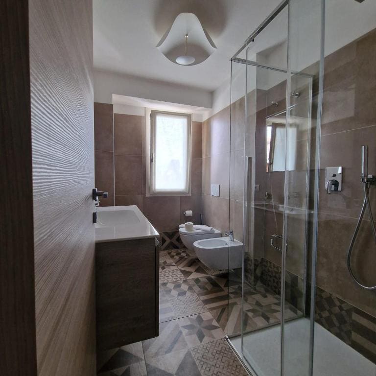 Deluxe Double or Twin Room room - Image 3
