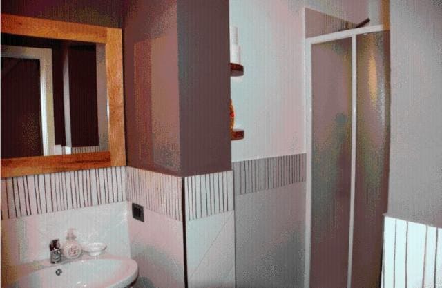 One-Bedroom Apartment room - Image 2