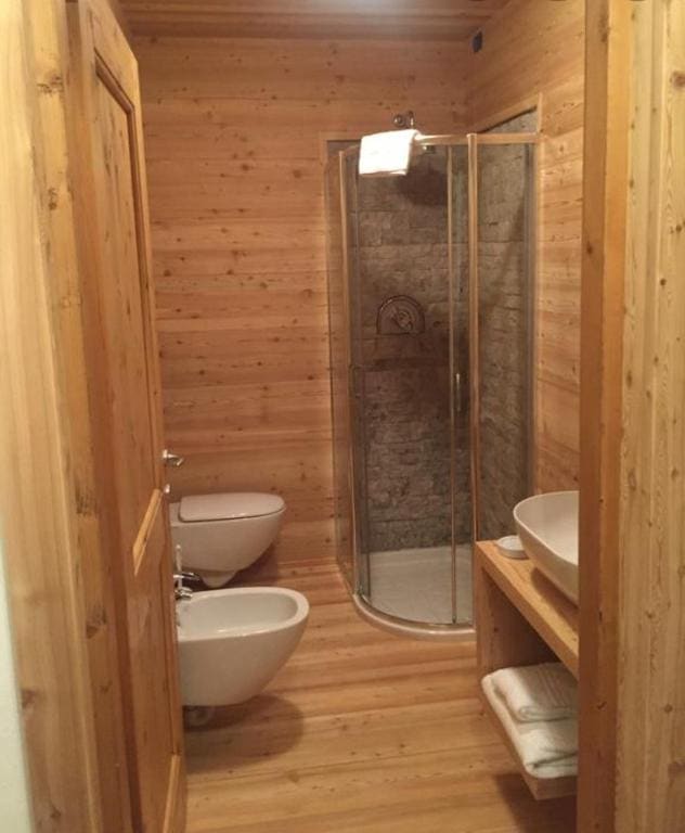 Quadruple Room with Balcony room - Image 3