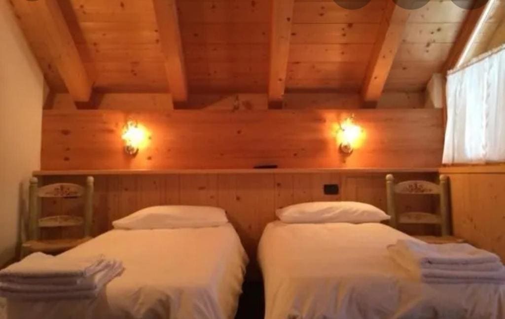 Triple Room with Balcony room - Image 1