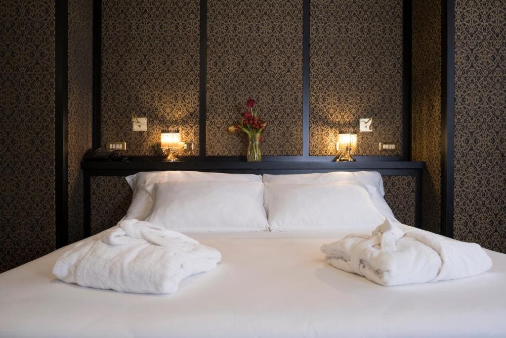 Deluxe Double or Twin Room room - Image 1