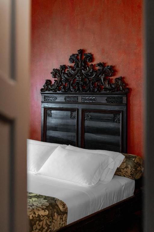 Prestige Deluxe Doge room - Image 1