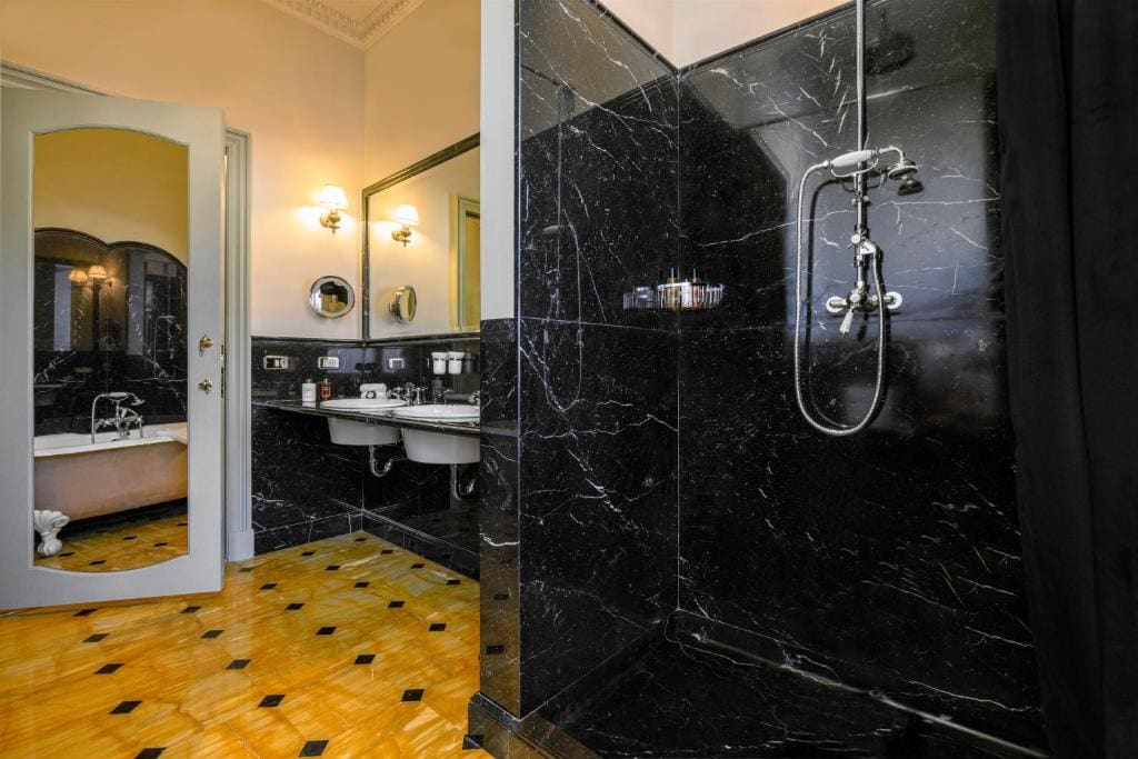 Prestige Deluxe Room Degli Artisti room - Image 2