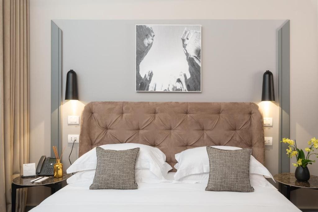 Deluxe Room room - Image 1