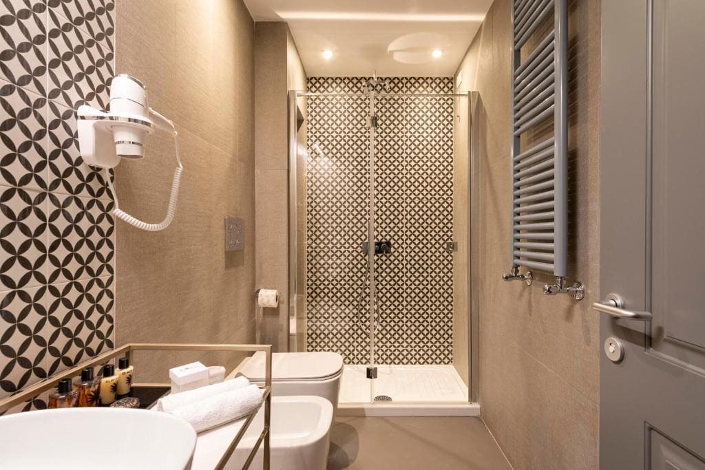Standard Double Room room - Image 3