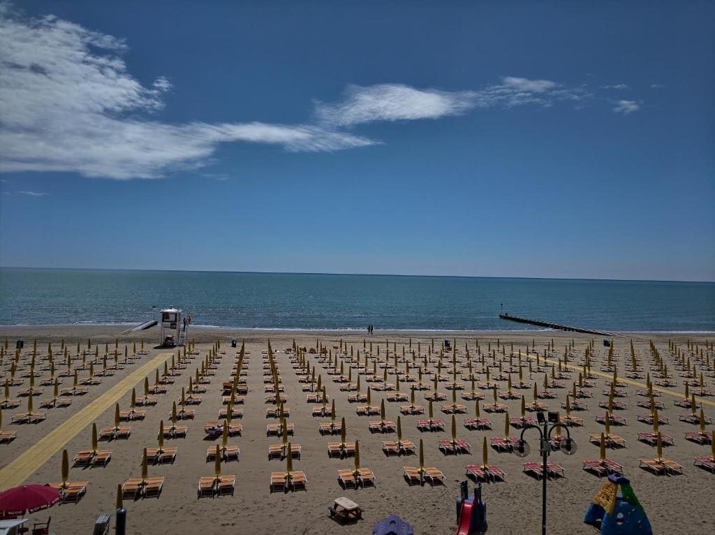 Deluxe Triple Room with Sea View room - Image 2