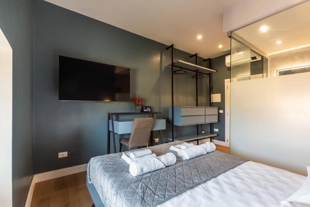 Deluxe Room room - Image 1