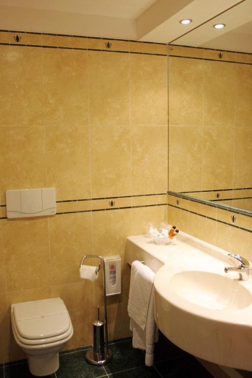 Business Single Room room - Image 2