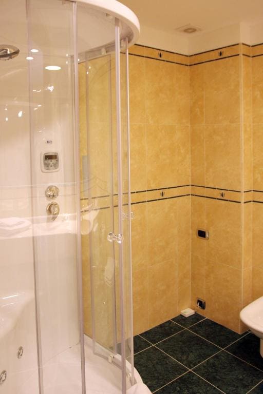 Comfort Double Room room - Image 3
