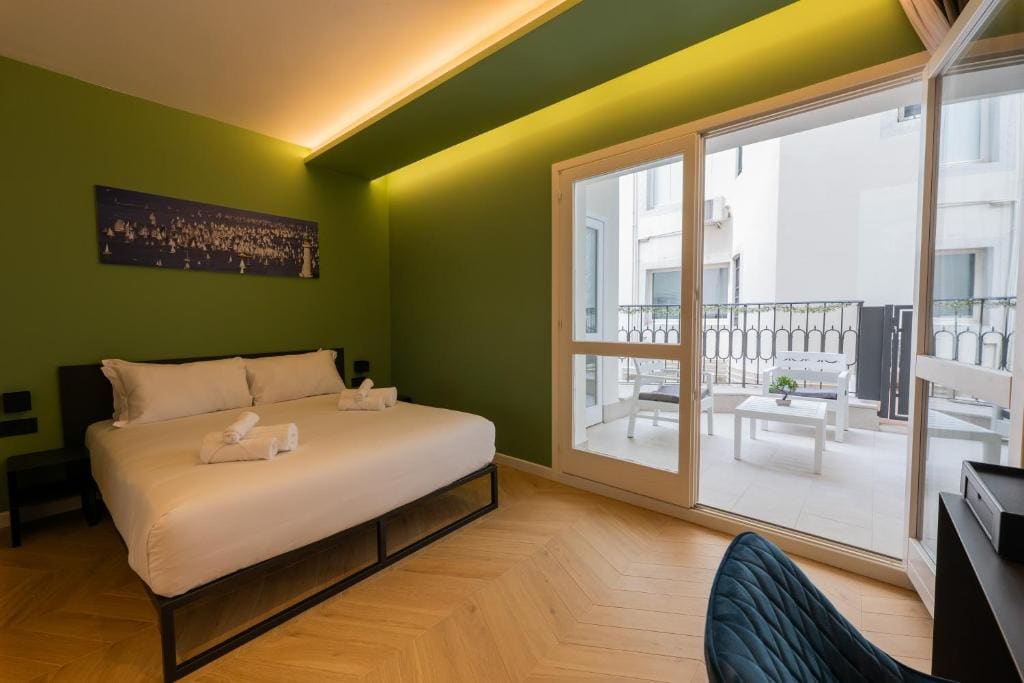 Double Room with Terrace room - Image 2