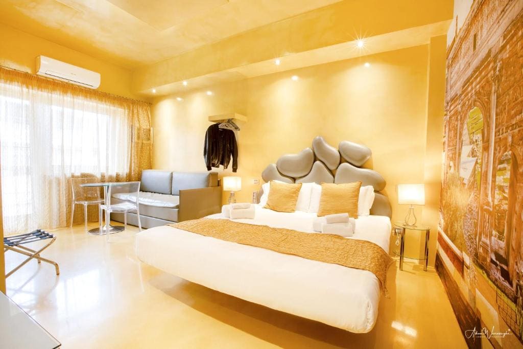 Double Room with Balcony room - Image 1