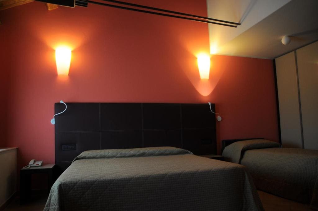Basic Triple Room room - Image 1