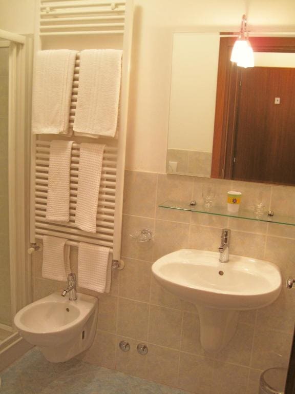 Family Room room - Image 2