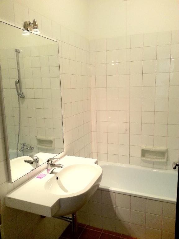 Standard Double Room room - Image 2