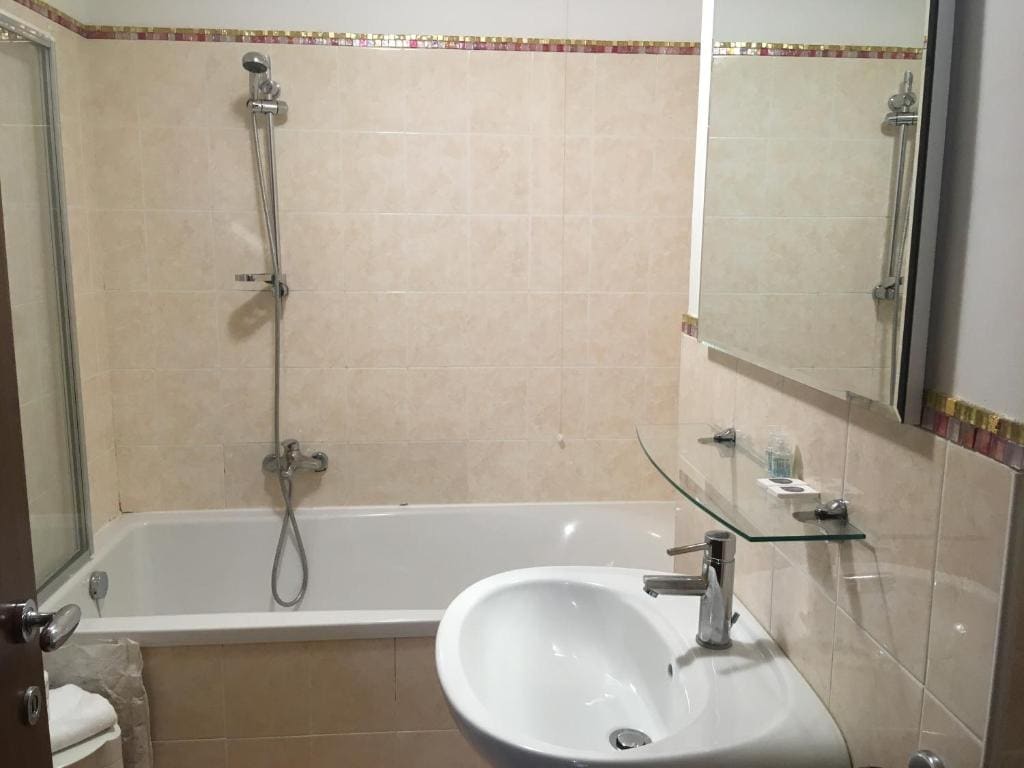 Standard Double Room room - Image 3