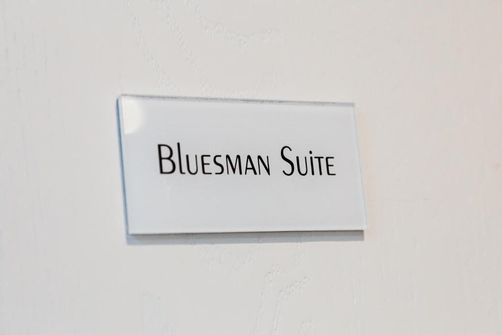King Suite room - Image 2