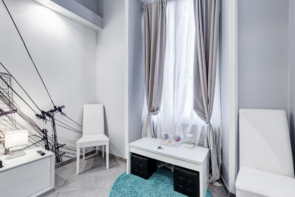 Superior Double Room room - Image 3