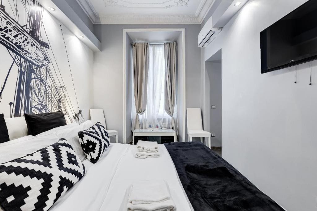 Superior Double Room room - Image 2