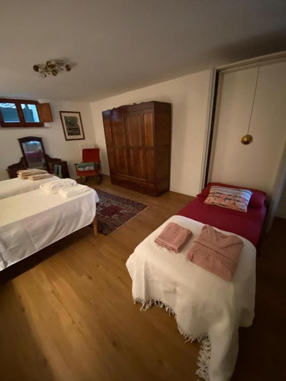 Comfort Triple Room room - Image 1