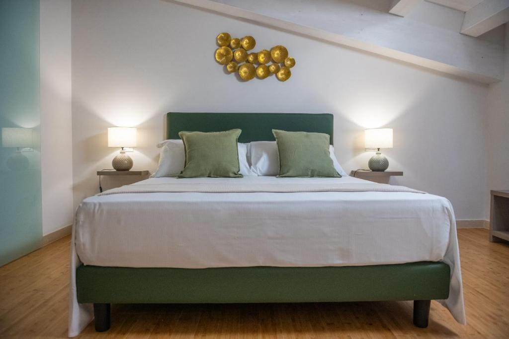 Double Room with Private Bathroom room - Image 3