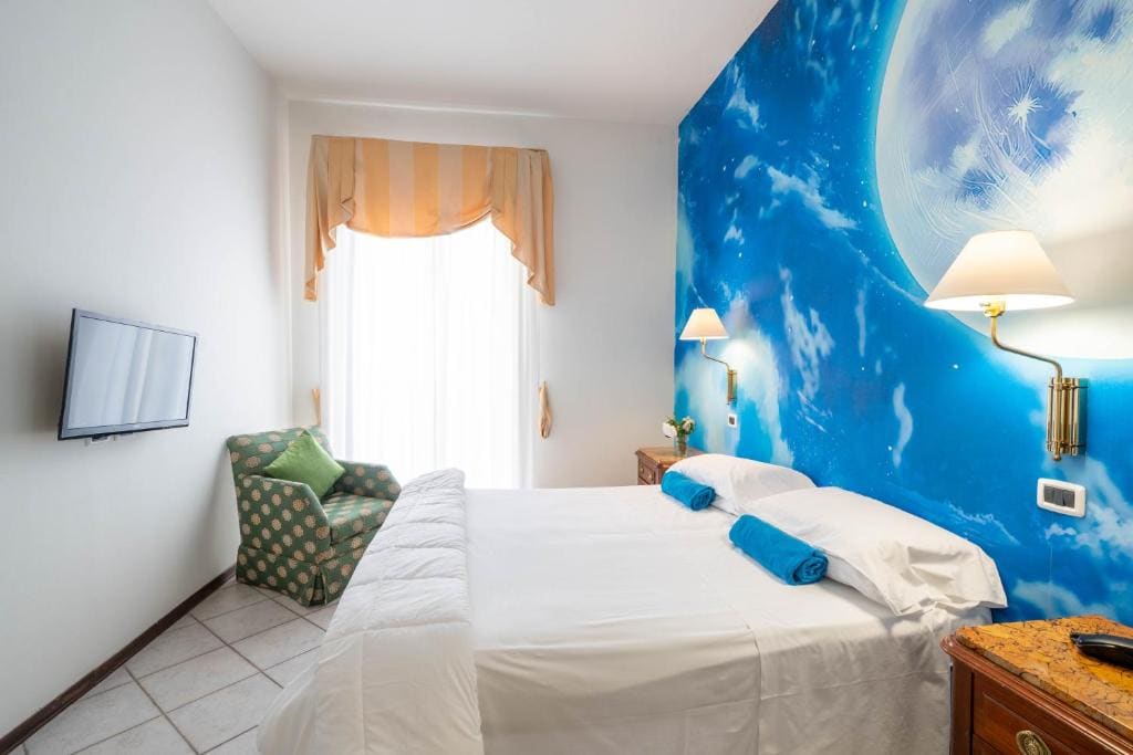 Double or Twin Room with Private Spa Access room - Image 3